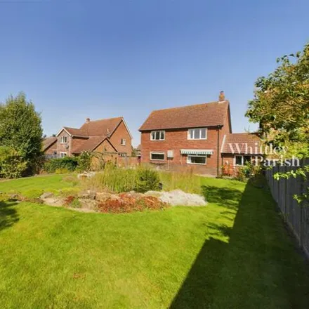 Buy this 3 bed house on Greys Manor in Banham, NR16 2EU