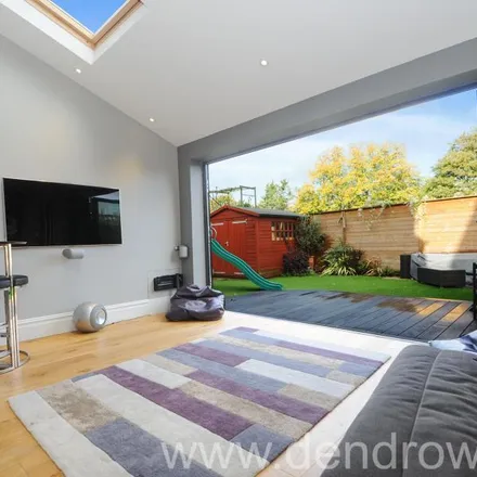 Image 2 - 41 Craven Avenue, London, W5 2SY, United Kingdom - House for rent