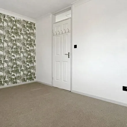 Image 9 - Pirbright Close, Medway, ME5 8SQ, United Kingdom - Apartment for rent