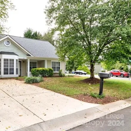 Image 2 - 123 Meadow Lily Court, Mooresville, NC 28115, USA - House for rent