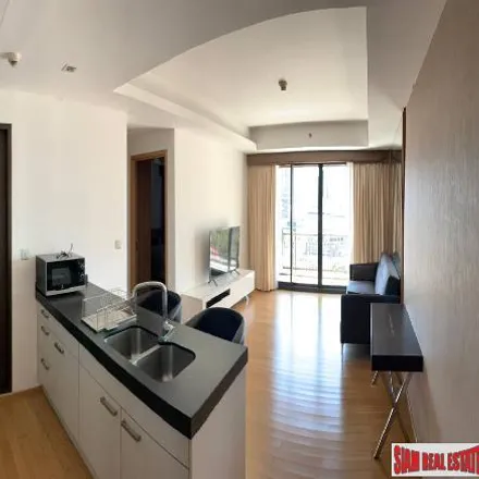 Rent this 2 bed apartment on มูลนิธิแม่ฟ้าหลวง in 1875/1, Rama IV Road