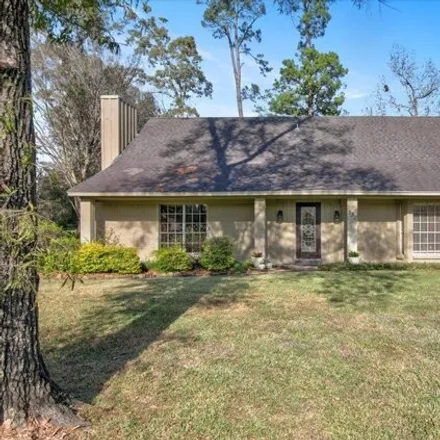 Buy this 4 bed house on 330 Pinehurst Drive in Hardin County, TX 77659