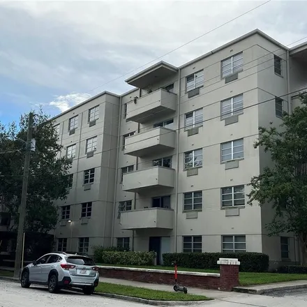 Rent this 2 bed condo on 401 South Hyde Park Avenue in Tampa, FL 33606