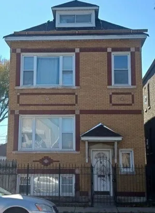 Rent this 3 bed apartment on 2441 West 46th Place in Chicago, IL 60632