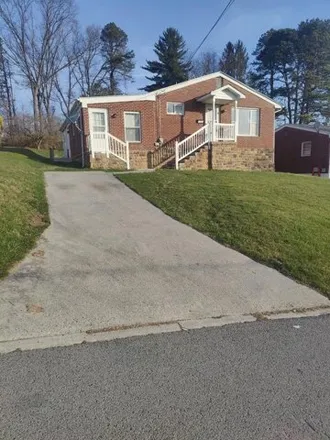 Buy this 3 bed house on 1156 Meador Street in Mercer County, WV 24740