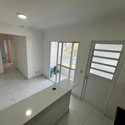 Buy this 2 bed apartment on Rua Aquiles Bellini in Padroeira, Osasco - SP