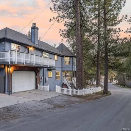 Image 2 - 501 Douglas Street, Big Bear Lake, CA 92315, USA - House for sale