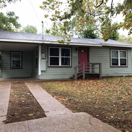 Rent this 3 bed house on 401 West Bullock Street in Denison, TX 75020