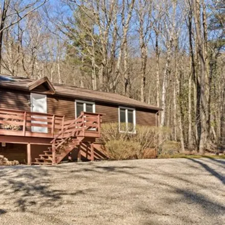 Buy this 3 bed house on 15 Elk Drive in Lee, Berkshire County