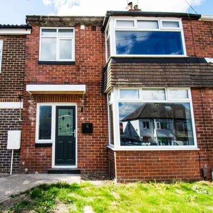 Rent this 1 bed house on Prospect Gardens in Leeds, LS15 7TA