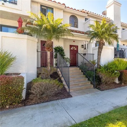 Buy this 2 bed house on 136 North Catalina Avenue in Redondo Beach, CA 90277