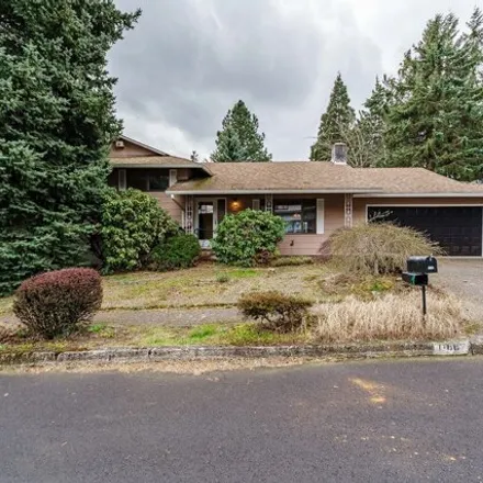 Buy this 5 bed house on 1186 Northeast 27th Street in Gresham, OR 97030