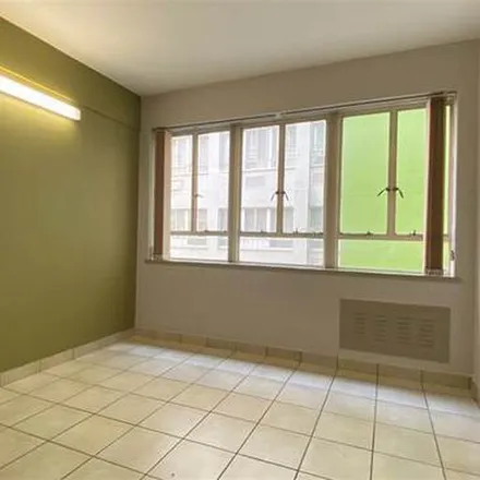 Rent this 1 bed apartment on Old JSE Parking in Diagonal Street, Newtown