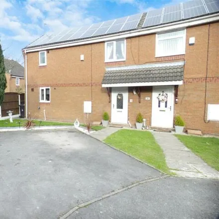 Buy this 3 bed duplex on Atkinson Grove in Knowsley, L36 7RS