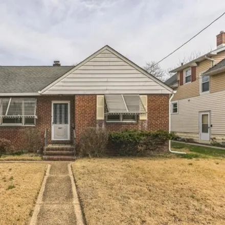 Buy this 3 bed house on 519 Summit Avenue in Westville, Gloucester County