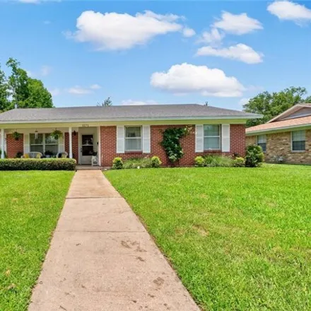 Buy this 3 bed house on 3271 Allen St in Paris, Texas