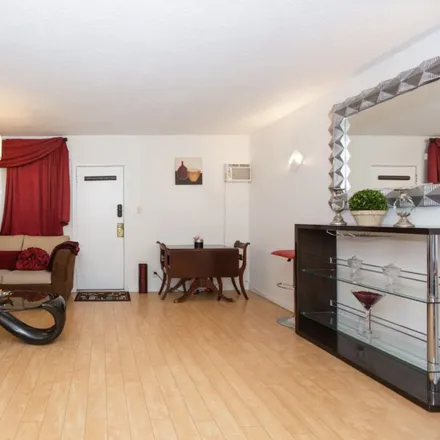 Image 3 - 7782 Norton Avenue, West Hollywood, CA 90046, USA - House for rent