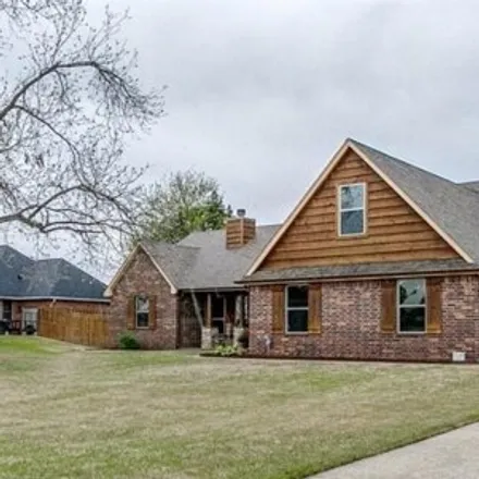 Buy this 4 bed house on 14646 Pecan Grove West in Canadian County, OK 73099