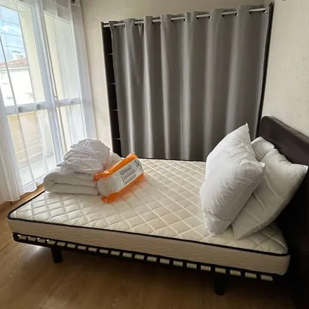 Rent this 3 bed apartment on Capitole de Toulouse in Place du Capitole, 31000 Toulouse