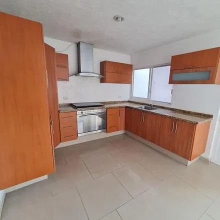 Rent this 3 bed house on Pista Cumbres in 76100 Juriquilla, QUE