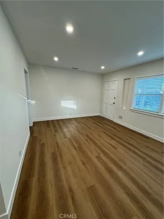 Image 7 - 11151 Hatteras Street, Los Angeles, CA 91601, USA - House for rent