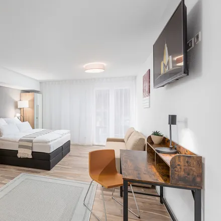 Rent this 2 bed apartment on Peterhof in Ezanvillestraße 14/1, 69118 Heidelberg