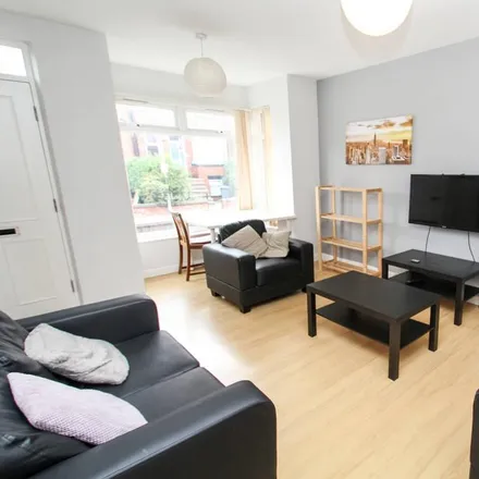 Rent this 5 bed house on Lumley Avenue in Leeds, LS4 2LS