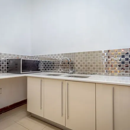 Image 3 - Valderama Lane, Johannesburg Ward 97, Roodepoort, 2040, South Africa - Apartment for rent