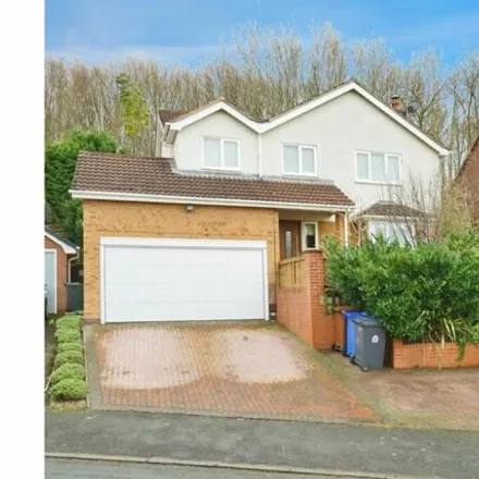 Buy this 4 bed house on Derwent Road in Burton-on-Trent, DE15 9FR