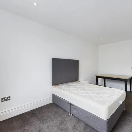 Image 8 - 24, 24A West Avenue, Newcastle upon Tyne, NE3 4ES, United Kingdom - Apartment for rent