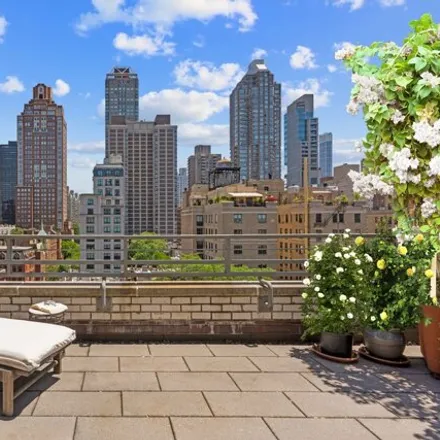 Buy this studio apartment on 605 Park Avenue in New York, NY 10065