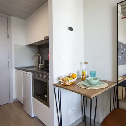 Image 2 - Rua da Azenha, 4200-491 Porto, Portugal - Apartment for rent
