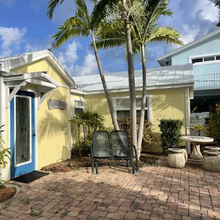 Rent this 2 bed house on 142 Venetian Drive in Islamorada, Monroe County