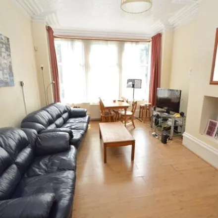 Rent this 6 bed townhouse on Aire Veterinary Centre in 177 Kirkstall Lane, Leeds