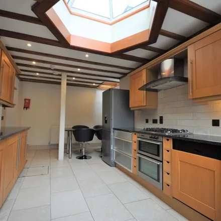 Rent this 3 bed apartment on Huntingdon House in 8-9 Western Terrace, Nottingham