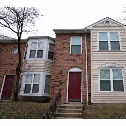 Buy this 2 bed condo on 1273 Amherst Place in St. Louis, MO 63112