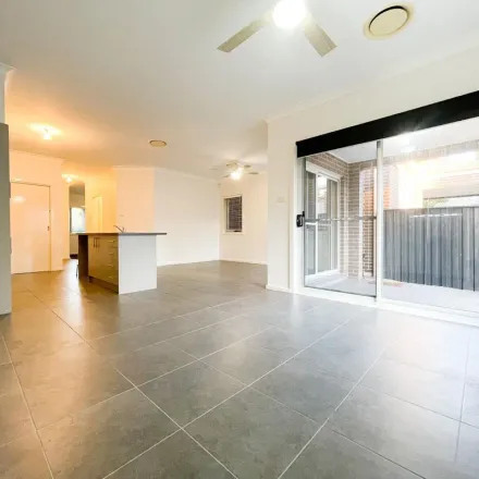Image 9 - 48 William Hart Crescent, Penrith NSW 2750, Australia - Apartment for rent