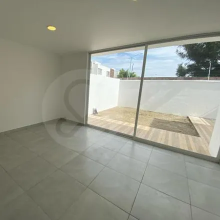 Buy this 3 bed house on Avenida Tlacote 1001 in Delegación Felipe Carrillo Puerto, 76930 Querétaro