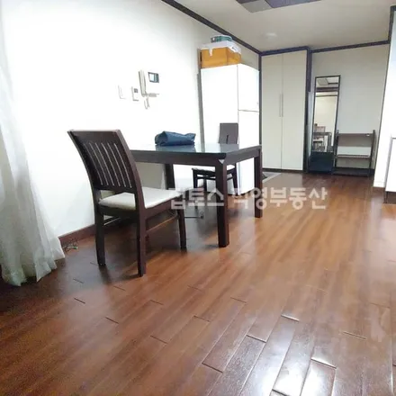 Image 1 - 서울특별시 강남구 대치동 954-4 - Apartment for rent