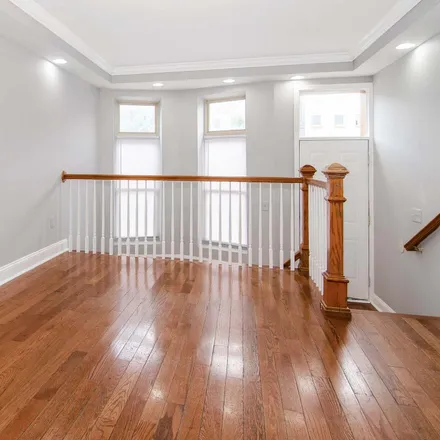 Image 5 - 209 North Luzerne Avenue, Baltimore, MD 21224, USA - Townhouse for sale