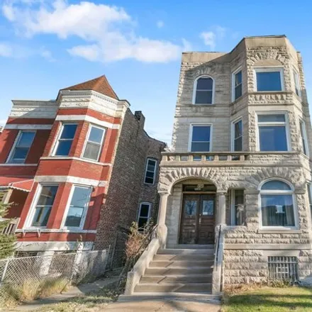 Buy this studio house on 5163 South Wabash Avenue in Chicago, IL 60637