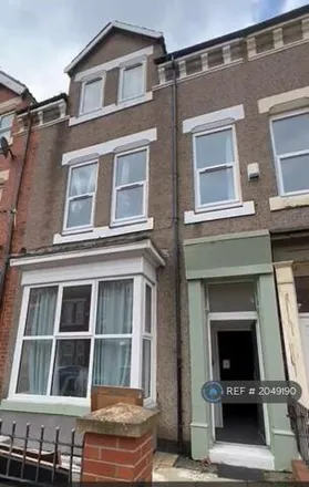 Rent this 9 bed townhouse on 41 Hartington Road in Stockton-on-Tees, TS18 1HD