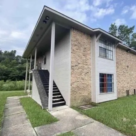 Rent this 2 bed duplex on 1654 Clear Lake Avenue in Essen South, Baton Rouge