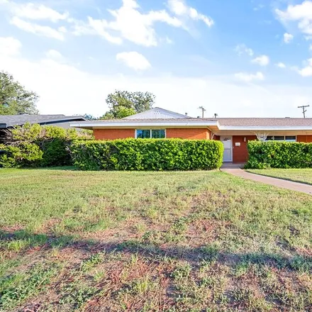 Buy this 3 bed house on 1700 Yale Avenue in Big Spring, TX 79720