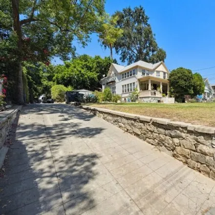 Buy this 8 bed house on 1065 North Summit Avenue in Pasadena, CA 91103