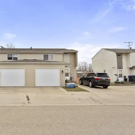 Buy this studio townhouse on 1234 Doctors Drive in Neenah, WI 54956