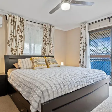 Rent this 4 bed apartment on 13 Thornhill Street in Springwood QLD 4127, Australia