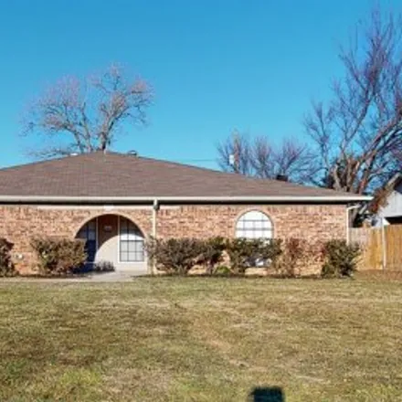 Rent this 2 bed apartment on 6529 Amundson Road in Glenann, North Richland Hills
