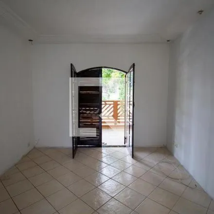Rent this 2 bed house on Avenida Francisco Tranchesi in Parque do Carmo, São Paulo - SP