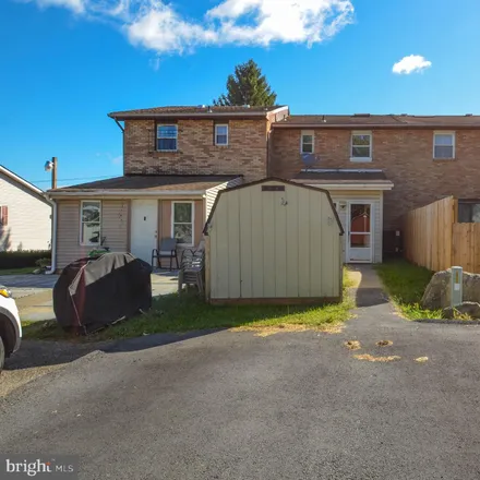 Image 2 - Lehigh Valley Grand Prix, 649 South 10th Street, Allentown, PA 18103, USA - Townhouse for sale